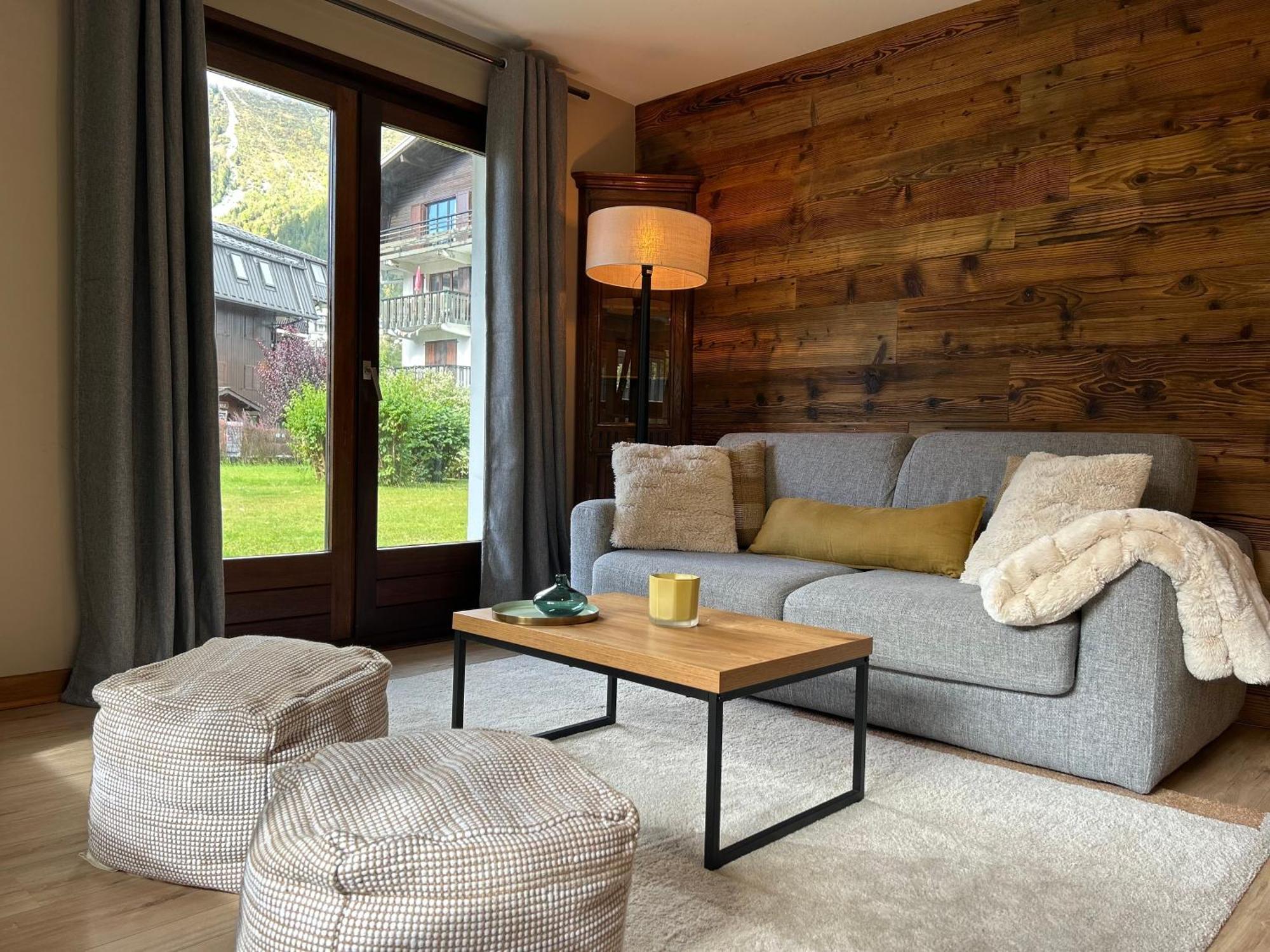 Appartement Style Chalet Avec Grande Terrasse Et Parking Prive Chamonix Exterior photo